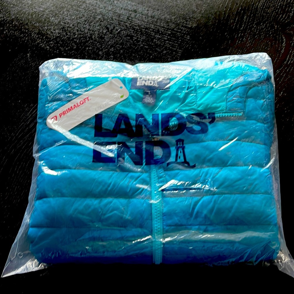 Selling a girls lands end jacket.